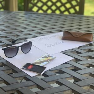 Ray-Ban ERIKA CLASSIC SUNGLASSES